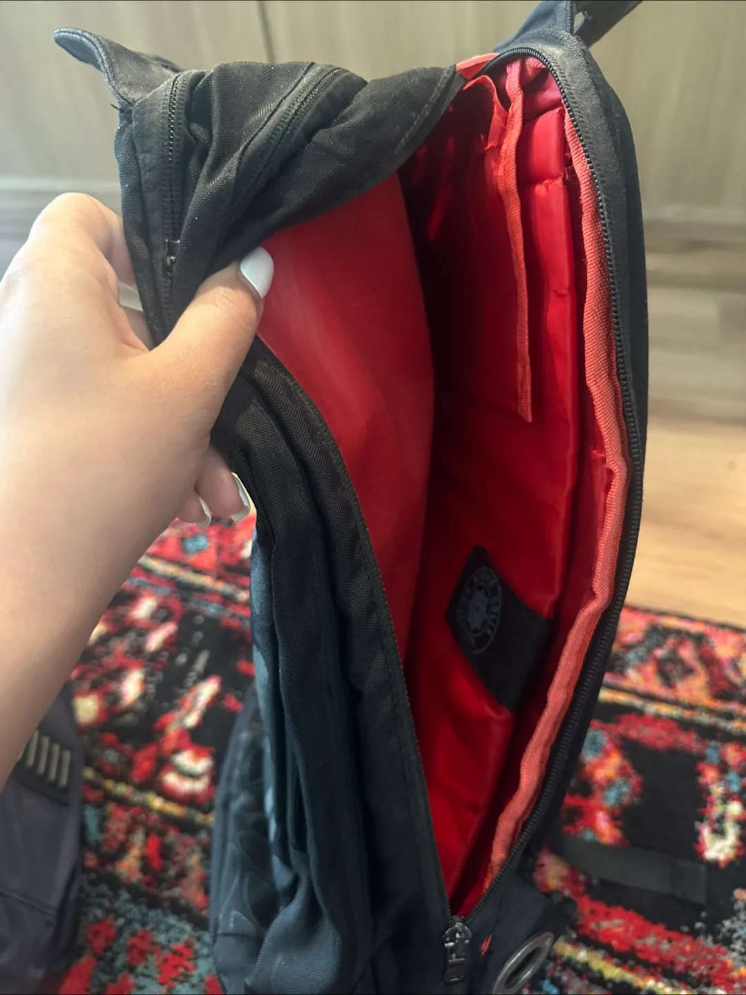 HP Black Floral Laptop Backpack image indicator(4)