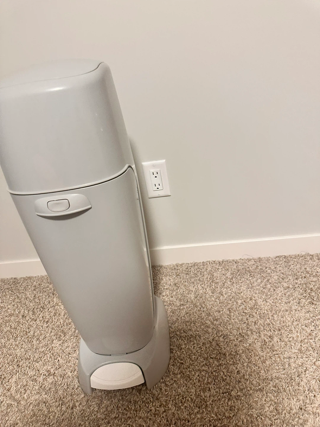 Diaper Genie Grey Diaper Pail - photo 4