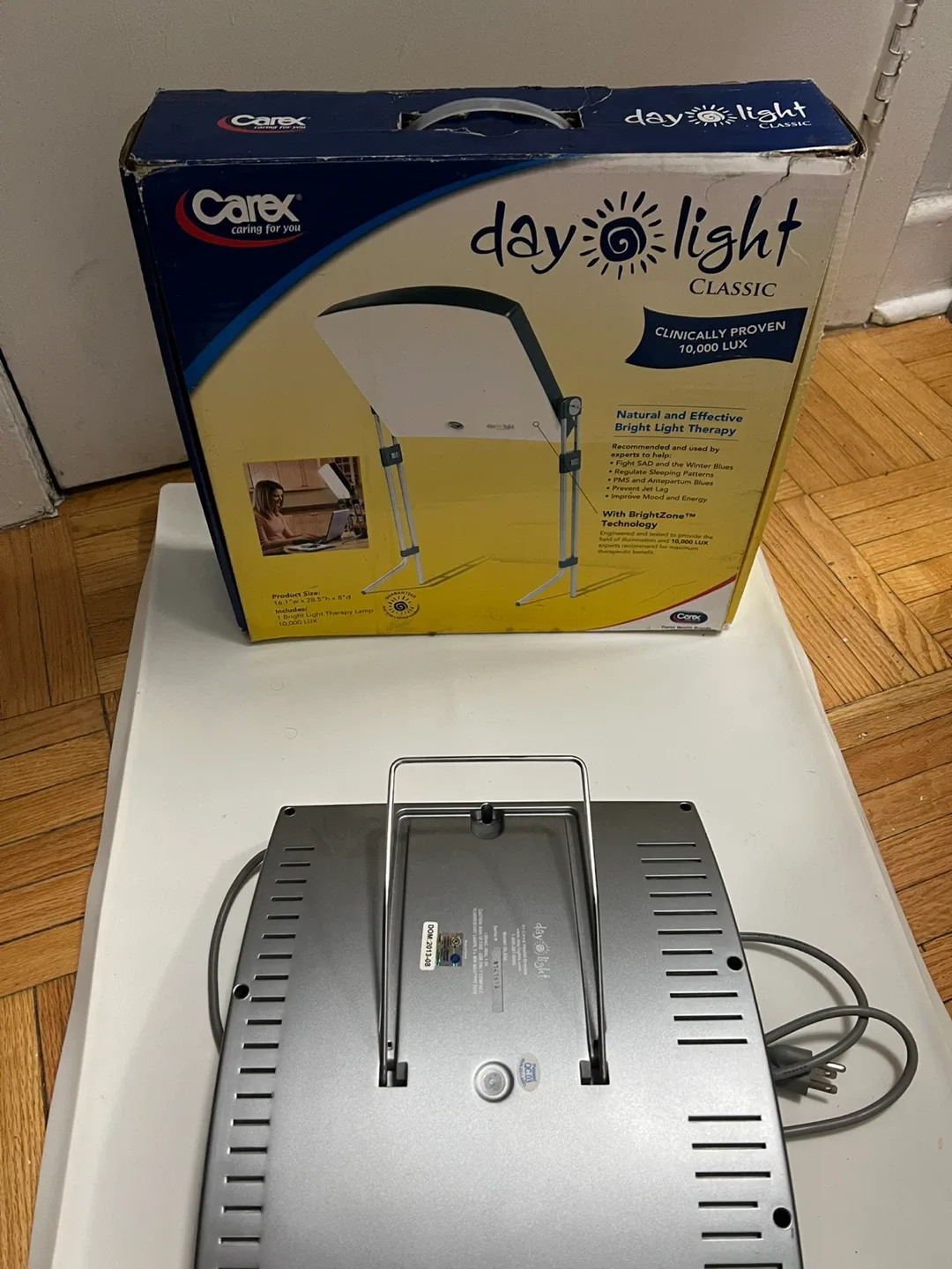 Carex Day-Light Classic Bright Light Therapy Lamp image indicator(2)
