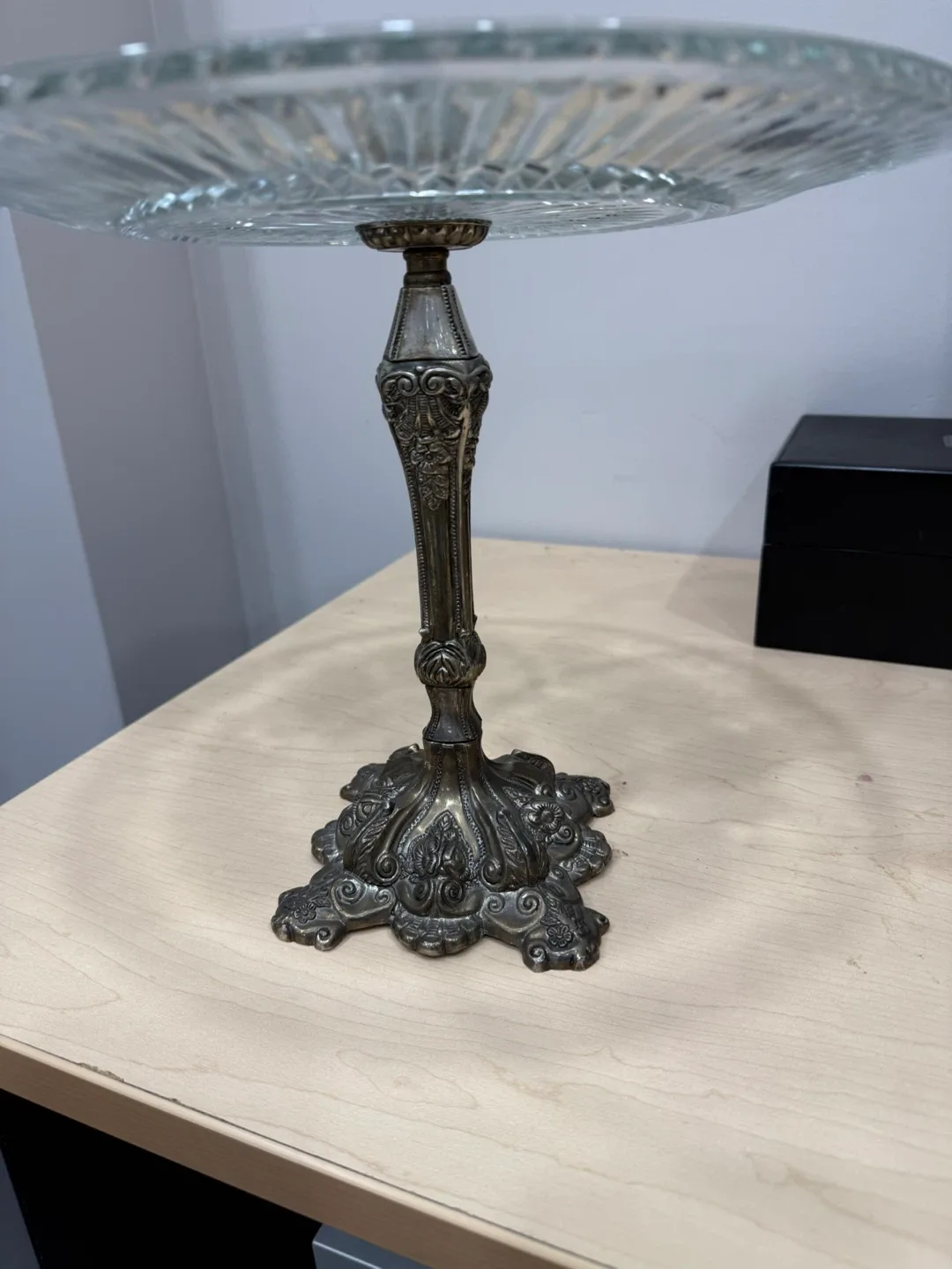 Vintage Glass Cake Stand with Metal Base image indicator(3)