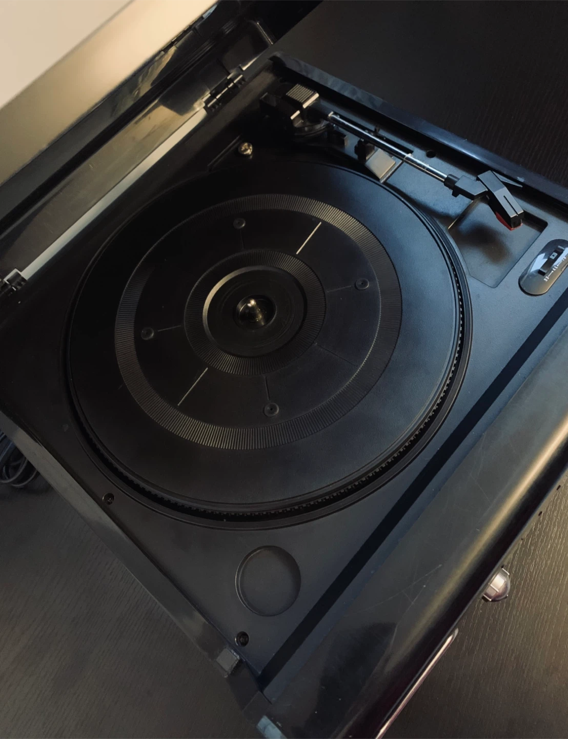 TEAC Compact Record Player, Turntable AM/FM Radio - photo 3