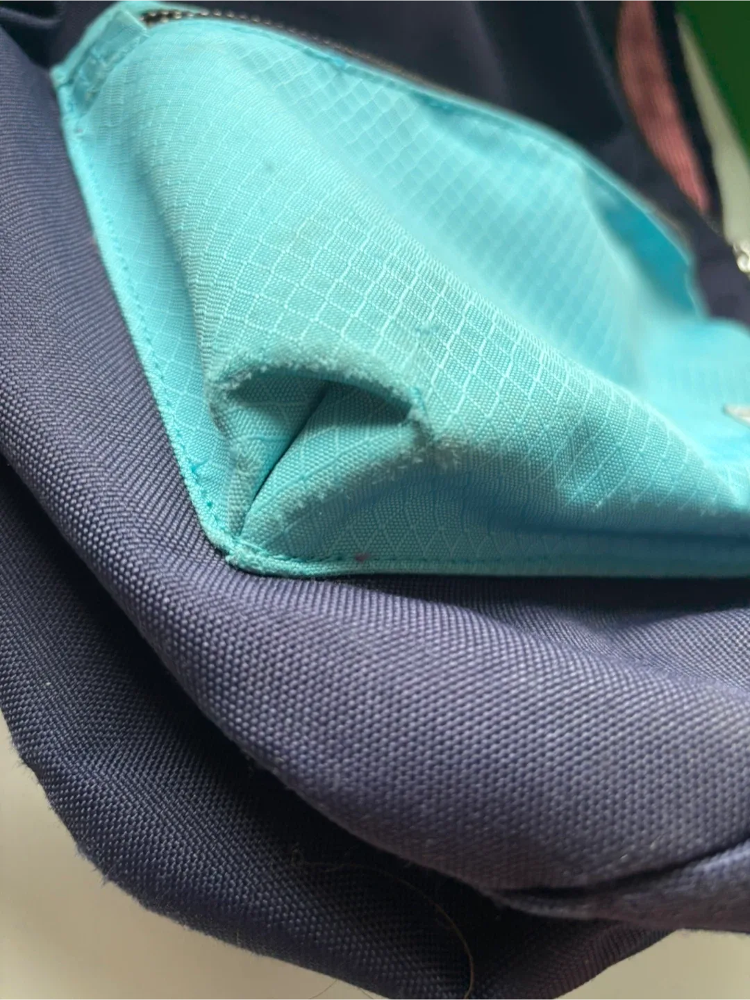 Herschel Backpack with Pouch image indicator(6)