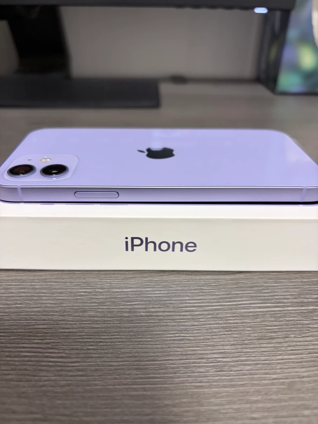 Apple iPhone 12 - 128 GB Purple - MINT Condition - photo 2
