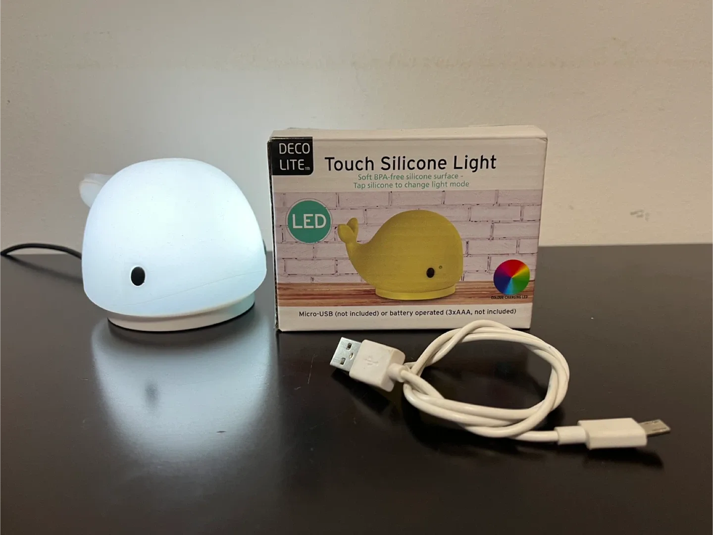 Deco Lite Touch Silicone Whale Night Light - New! image indicator(6)