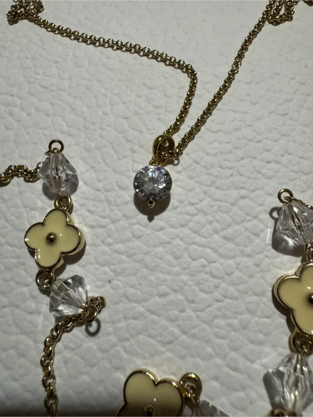 Gold Tone Flower & Crystal Necklace Set image indicator(3)