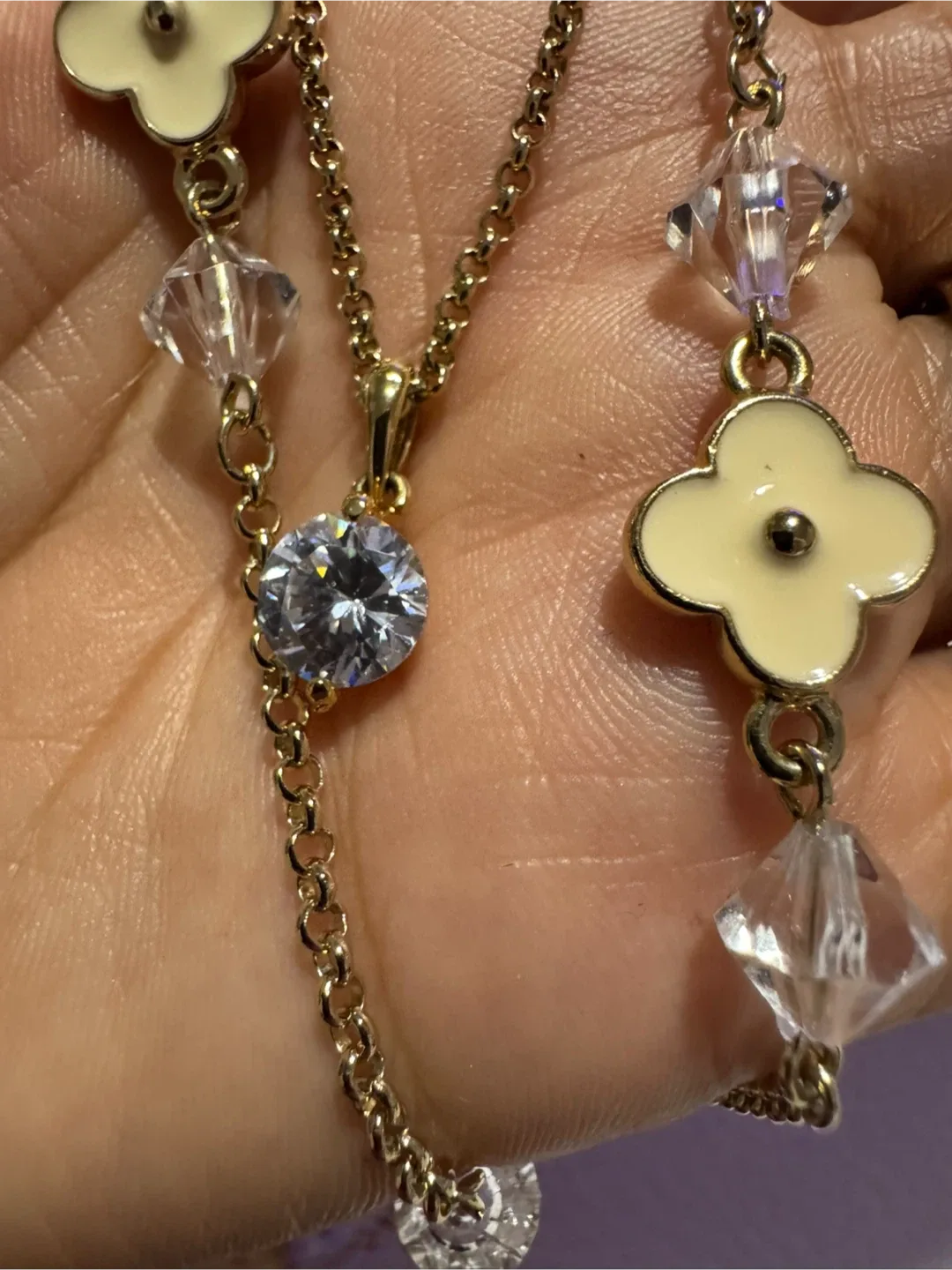 Gold Tone Flower & Crystal Necklace Set image indicator(4)