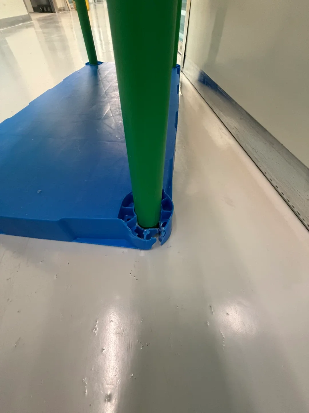 Kids Plastic Shelf - Red, Blue, Yellow, Green image indicator(4)