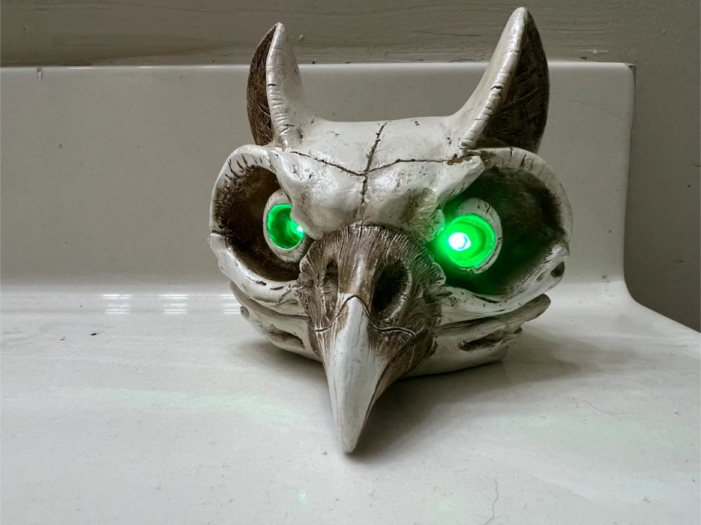 Light-Up Animal Skull Decoration image indicator(2)