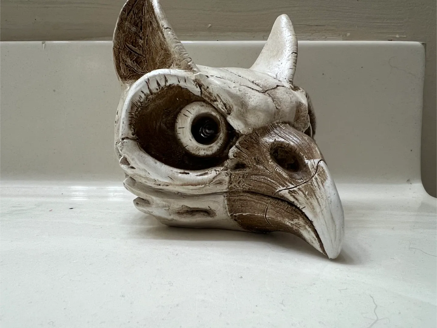 Light-Up Animal Skull Decoration image indicator(8)