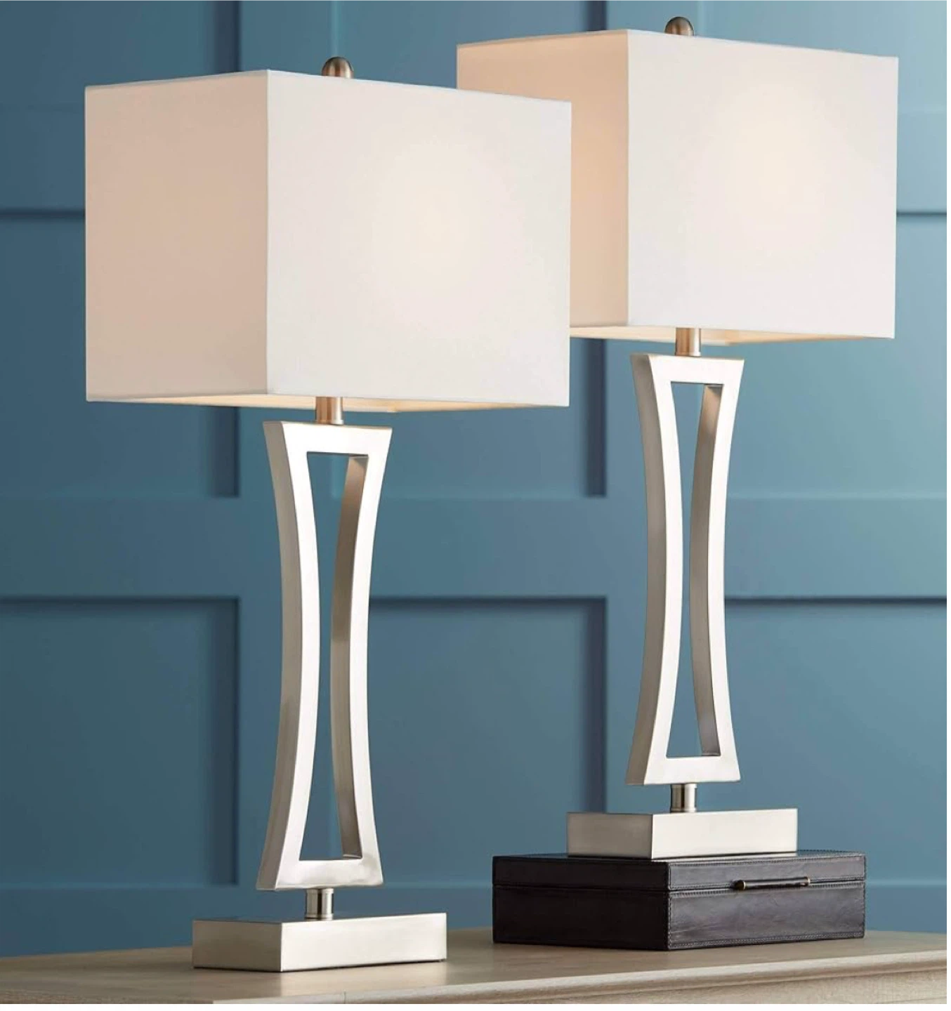 Set of 2 Silver Metal Table Lamps
