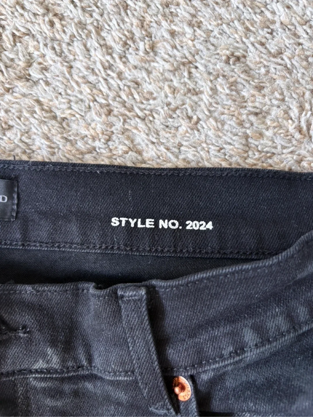 Purple jeans image indicator(2)