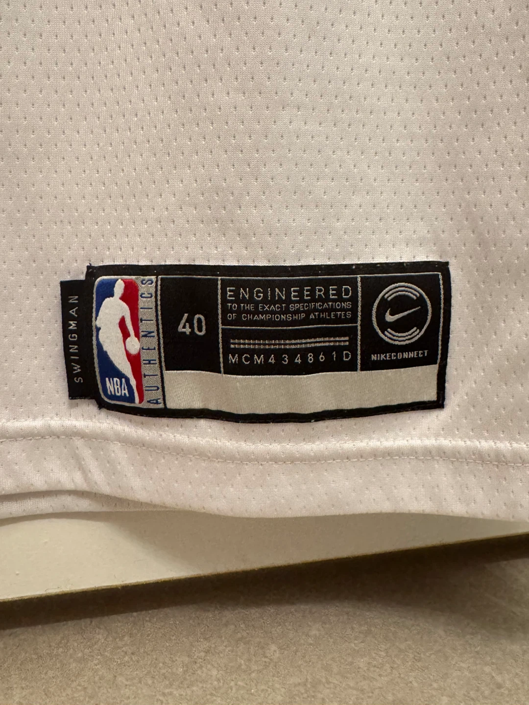 Toronto Raptors Leonard City Jersey - Size 40/Small - photo 3