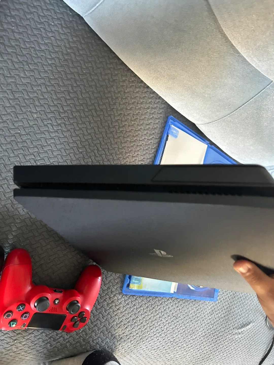 PlayStation 4 1 TB with Games and Controllers image indicator(5)