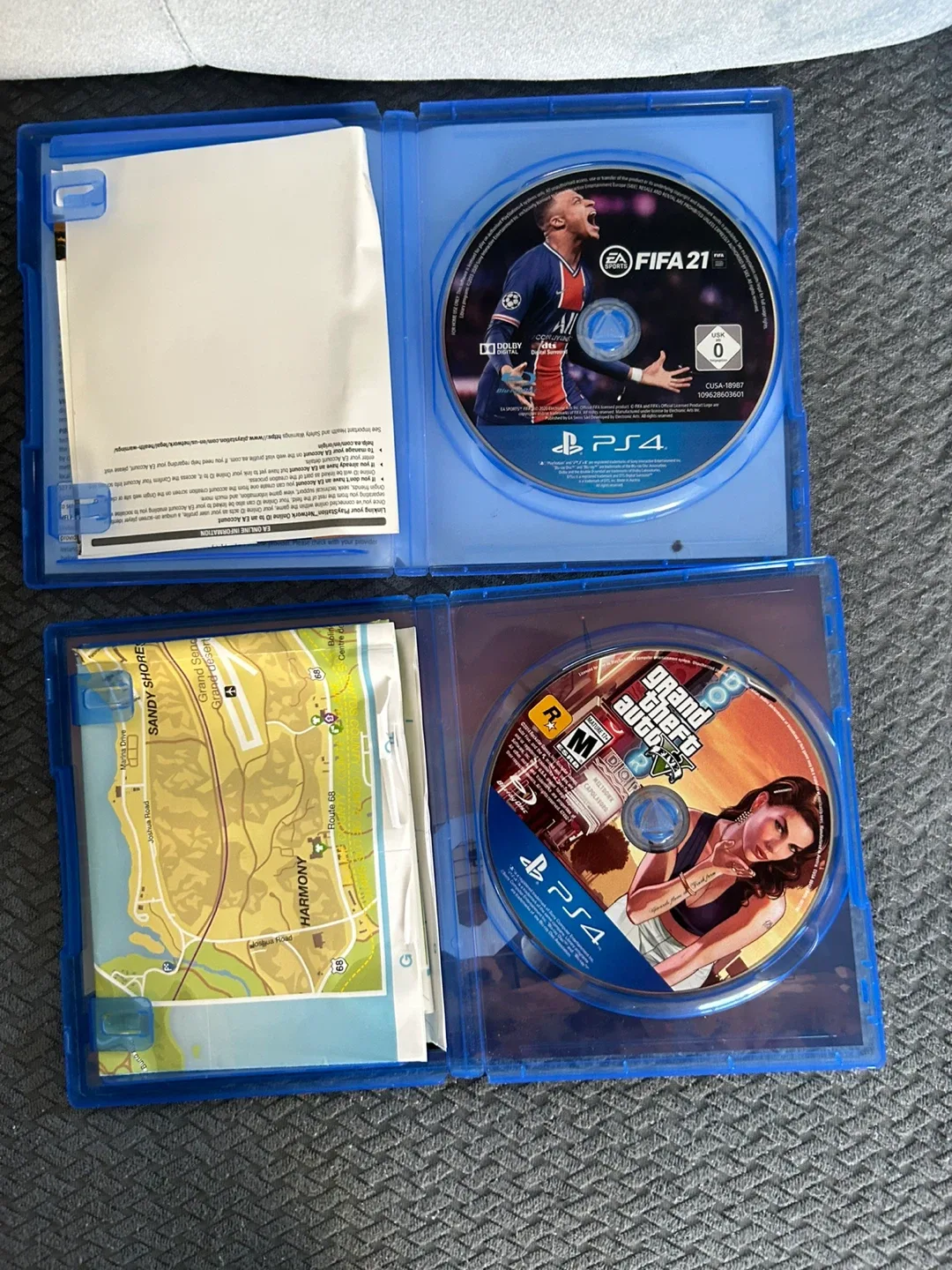 PlayStation 4 1 TB with Games and Controllers image indicator(3)