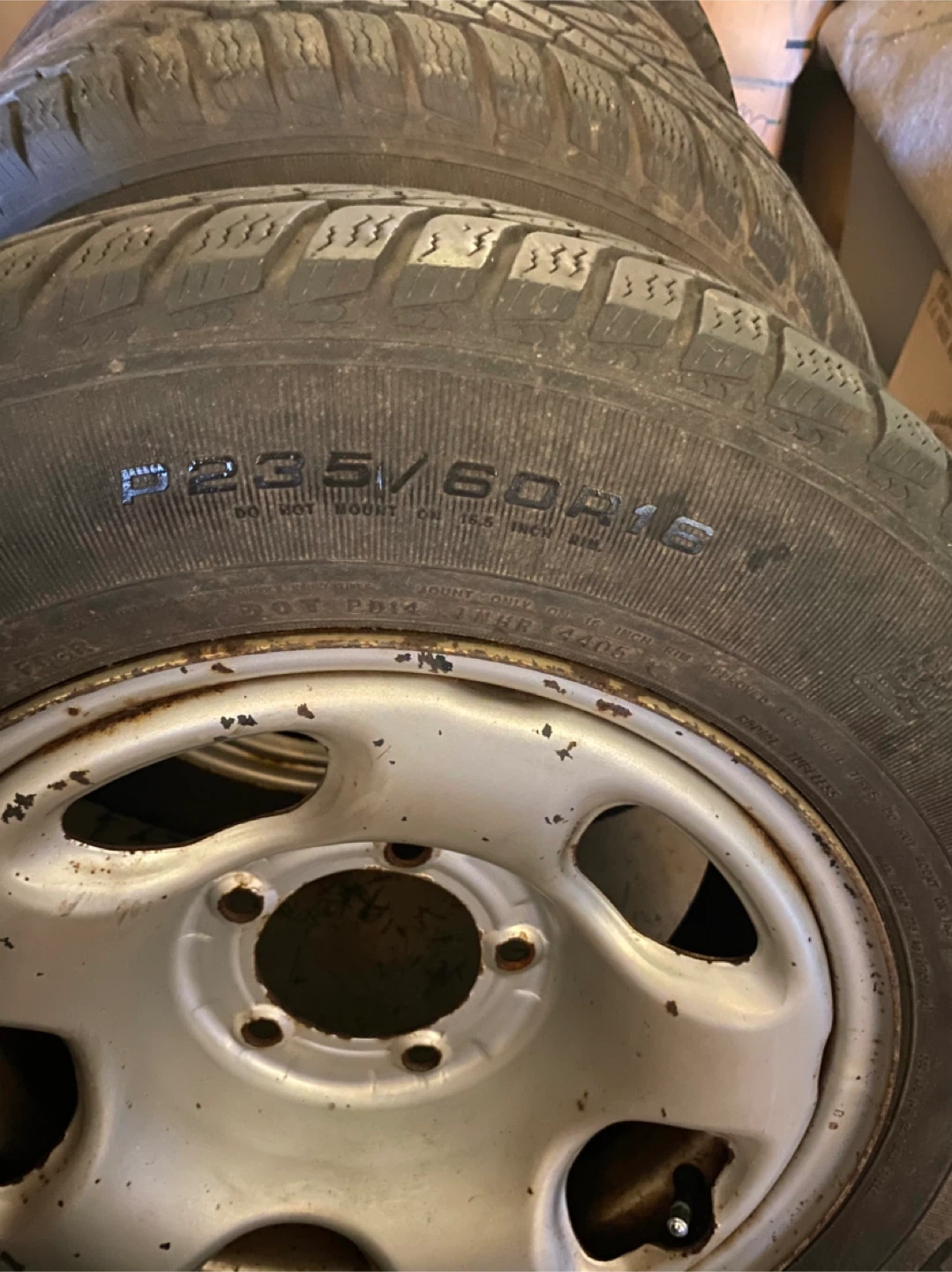 235/60/R16 Winter Tires & Rims - photo 4