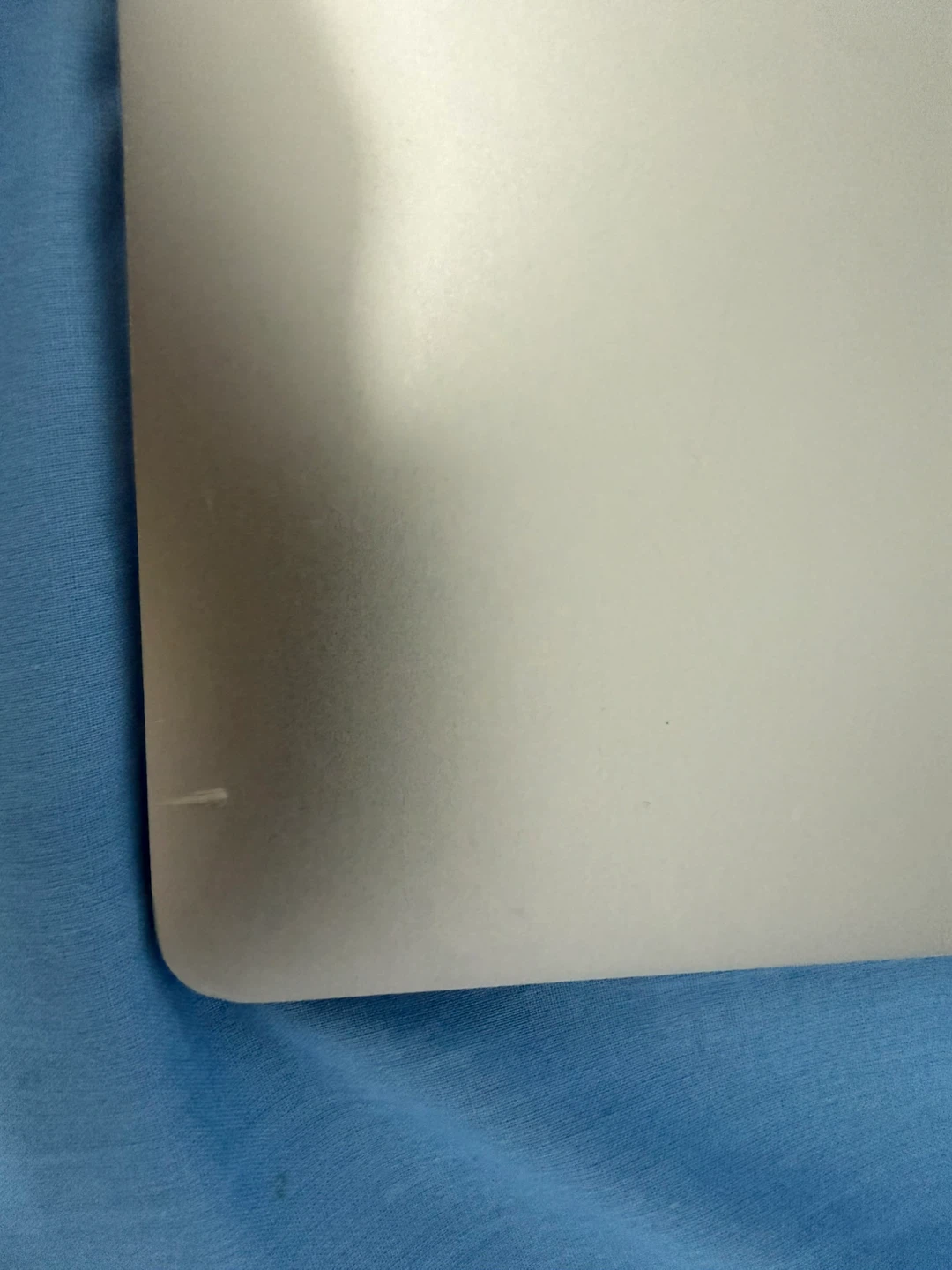 MacBook Pro 13" (2017, 8GB/256GB, i5) – Ventura, Fair Condition - photo 4