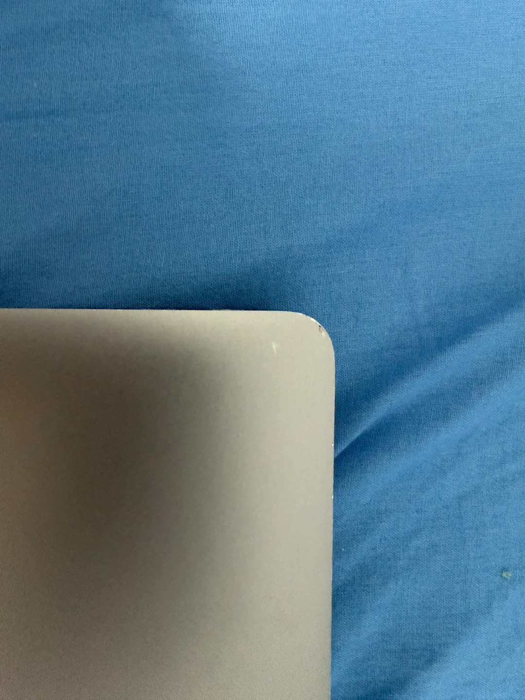 MacBook Pro 13" (2017, 8GB/256GB, i5) – Ventura, Fair Condition - photo 3