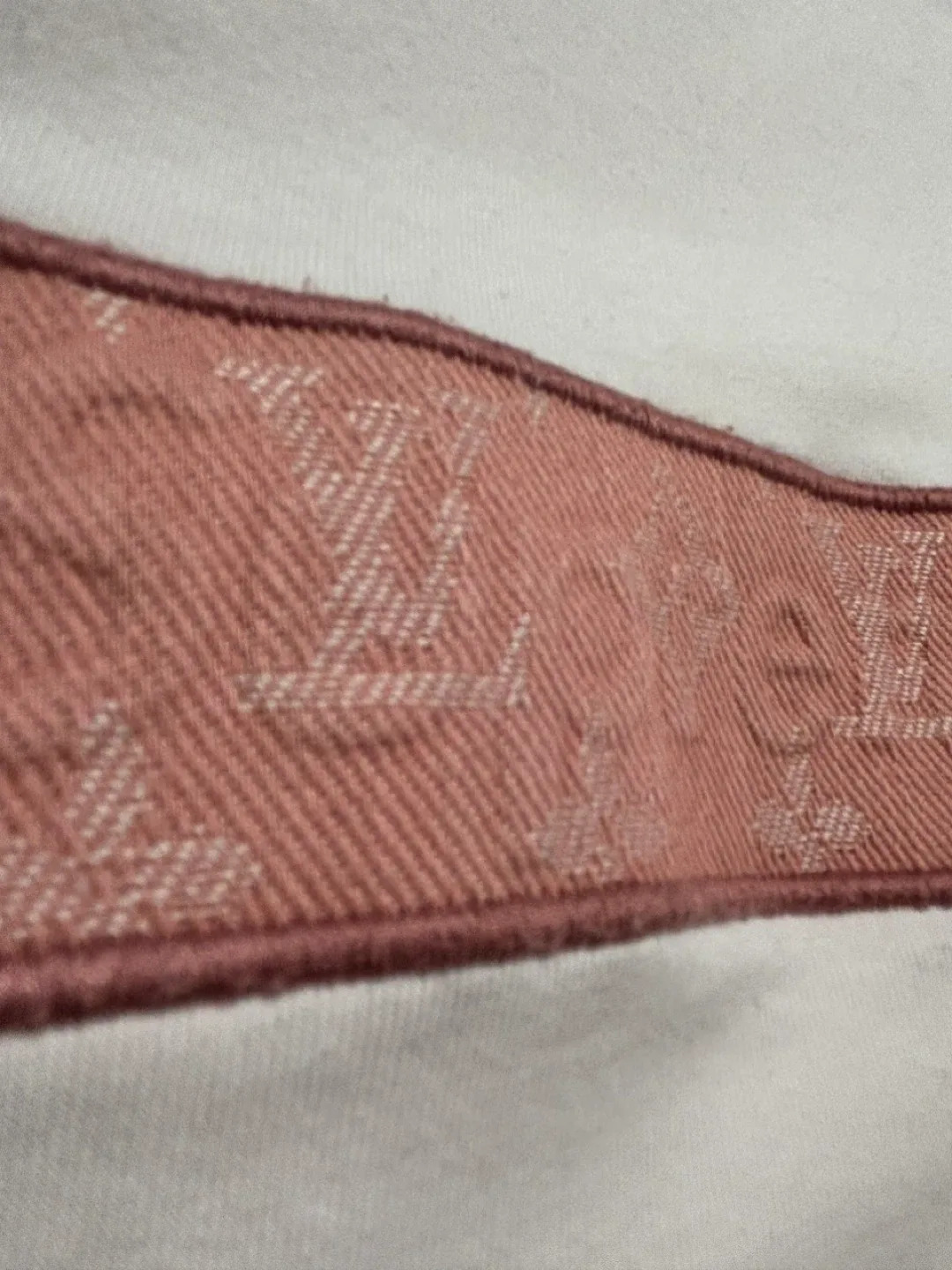 Louis Vuitton White T-Shirt thumbnail