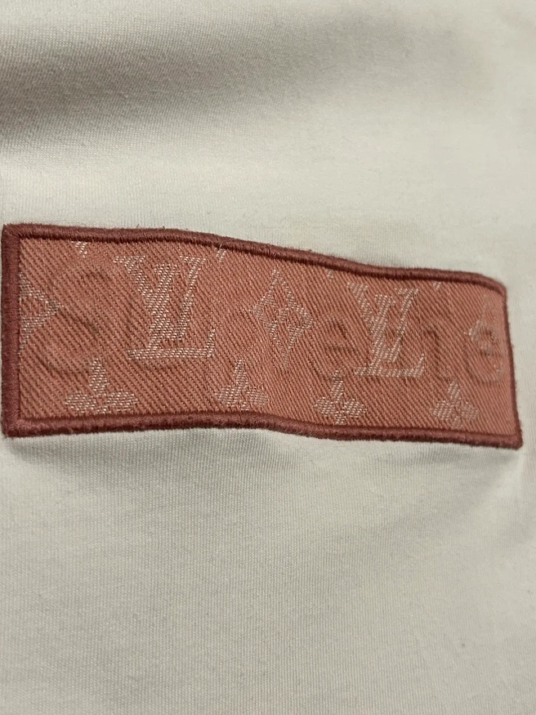 Louis Vuitton White T-Shirt image indicator(4)