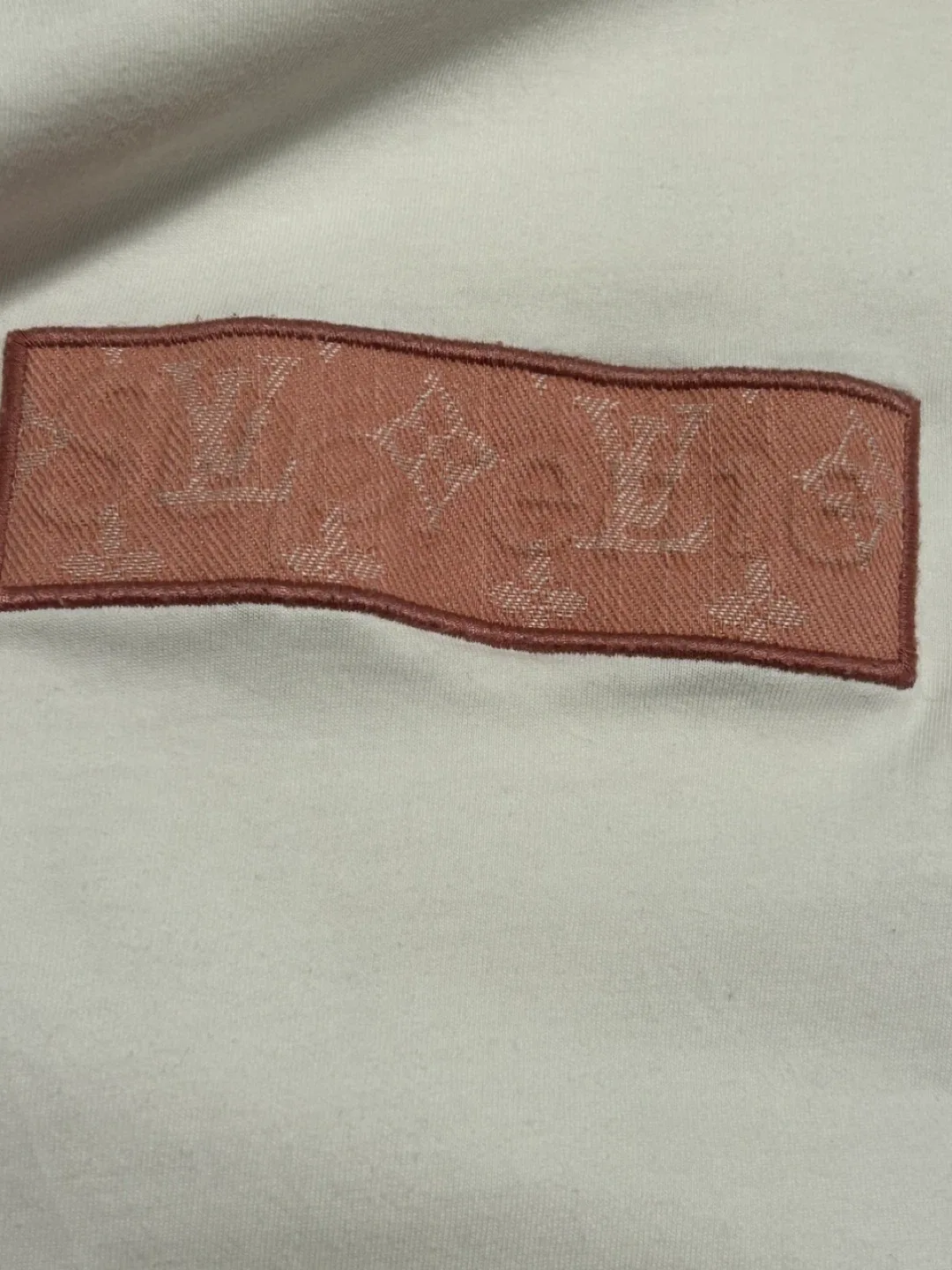 Louis Vuitton White T-Shirt image indicator(7)