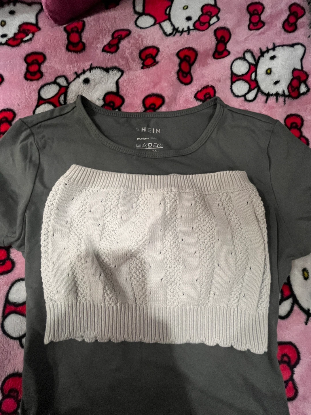 Mixed Lot of Women's Tops - photo 2