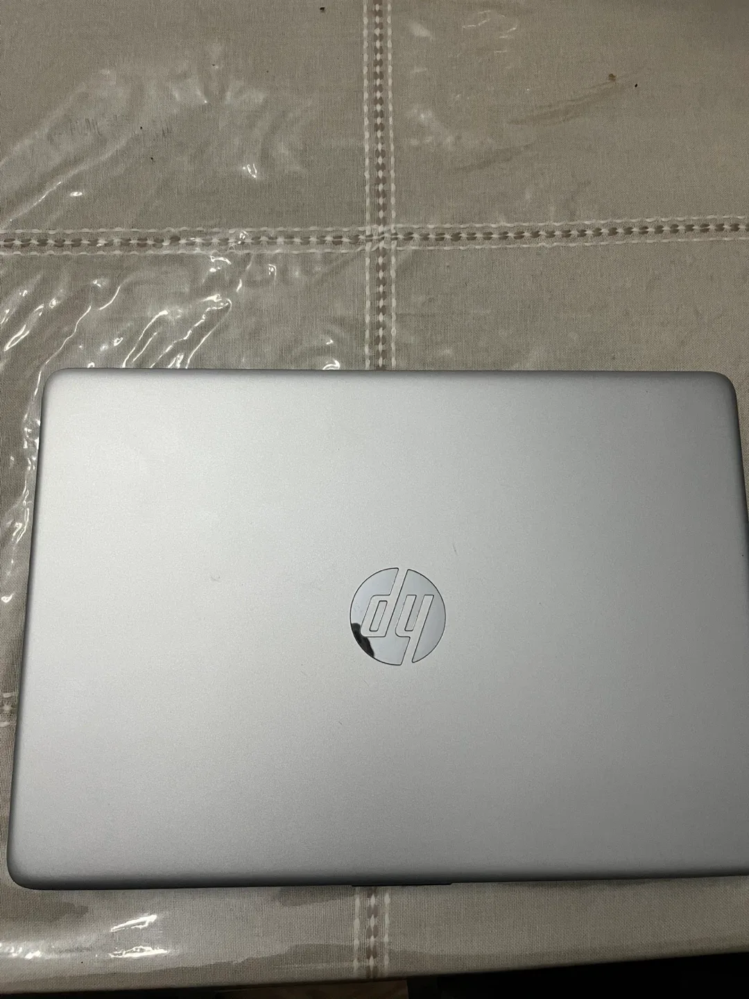 HP Laptop - Silver image indicator(2)