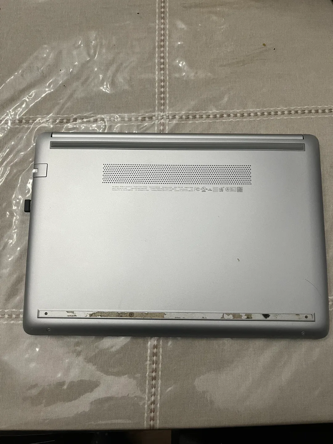 HP Laptop - Silver image indicator(3)