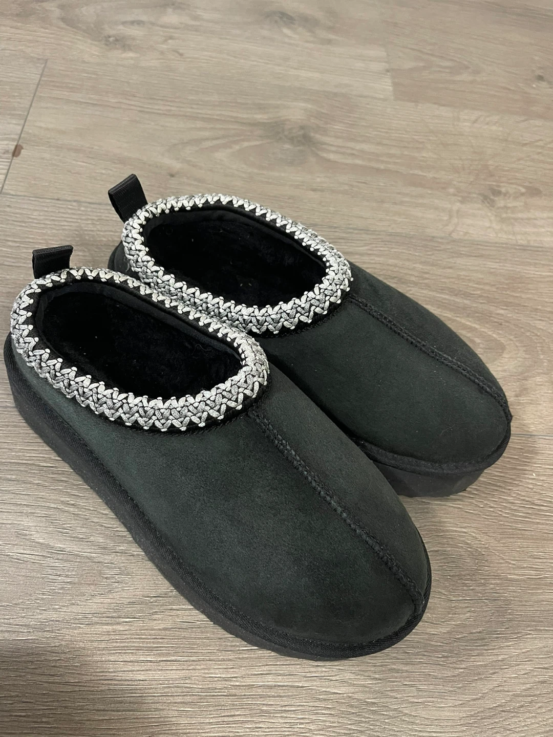 Women's Tasman Luxe Slipper - Black (Ugg) - photo 4