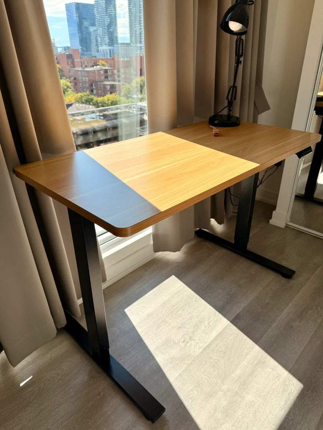 FlexiSpot Height-Adjustable Desk 48x24”, Maple – Excellent! image indicator(4)