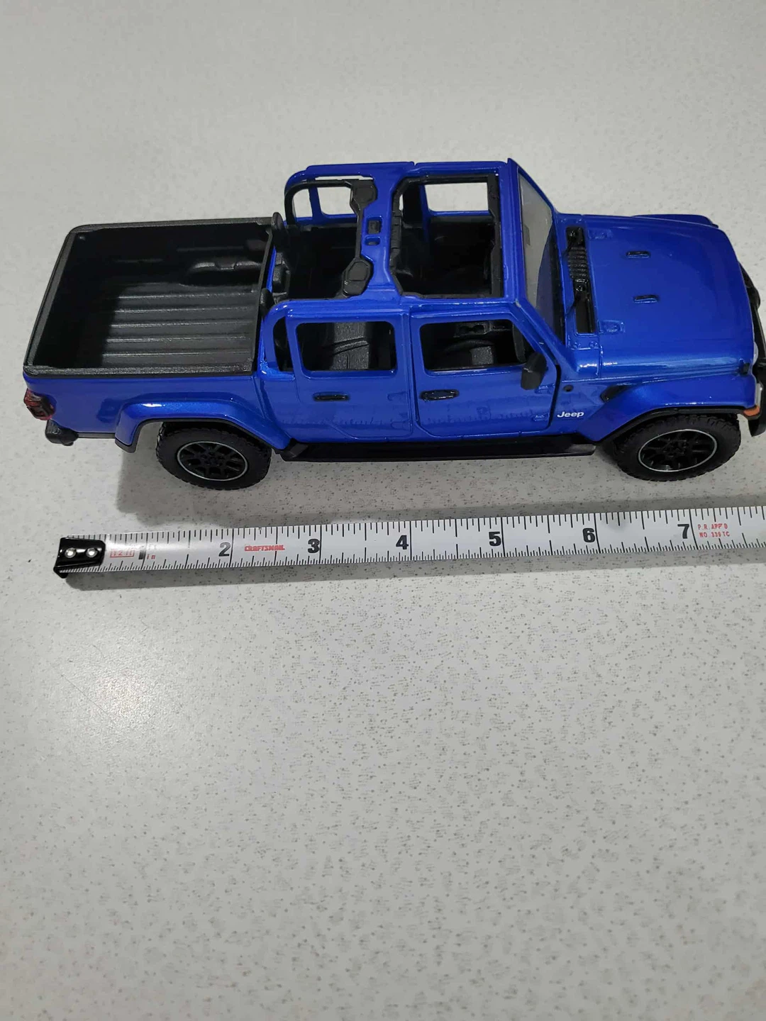 Jeep Gladiator Truck Blue Diecast Model Car toy