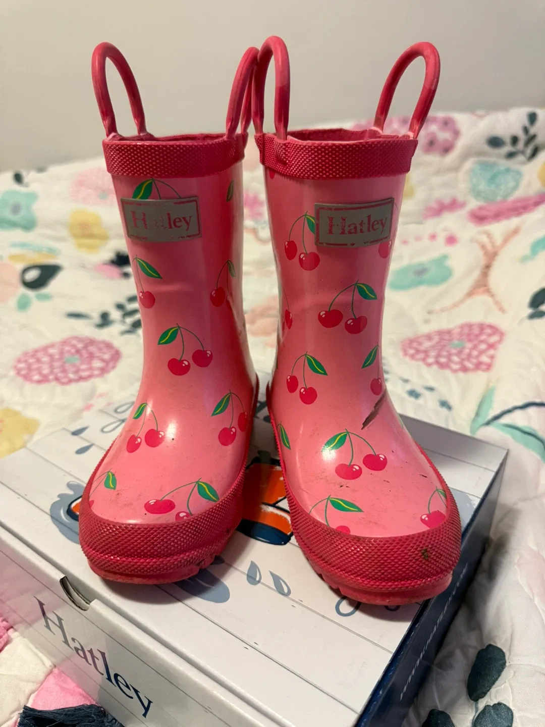 Hatley Kids Cherry Rain Boots - Size 9 image indicator(2)