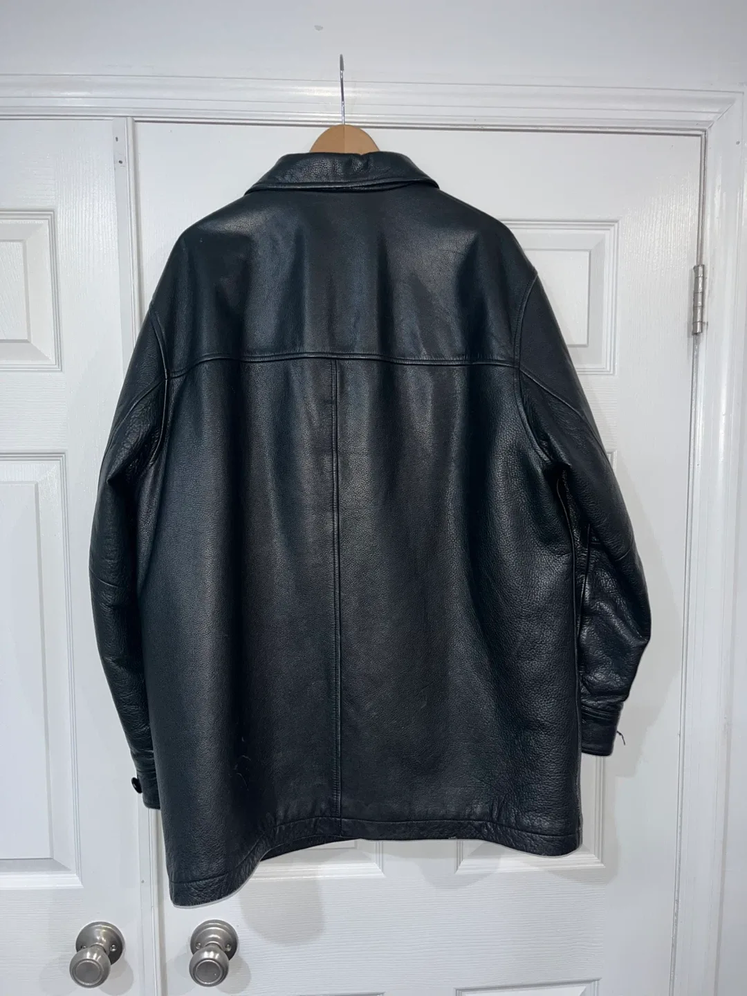 GAP Black Leather Jacket image indicator(2)