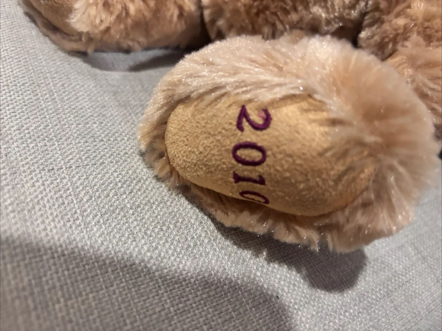 Burberry Fragrances 2010 Collectible  + Baby Gap deni image indicator(9)