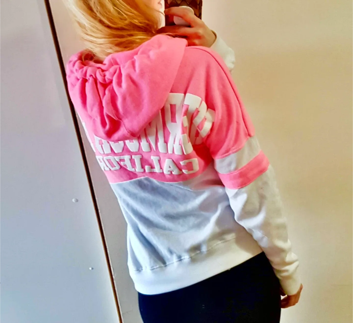 💕New California hoodie image indicator(5)