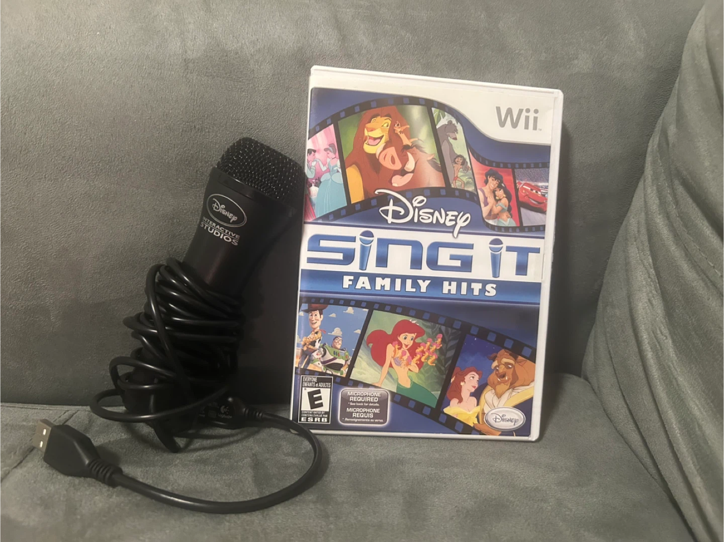 Disney Sing It: Family Hits Wii Game with Microphone