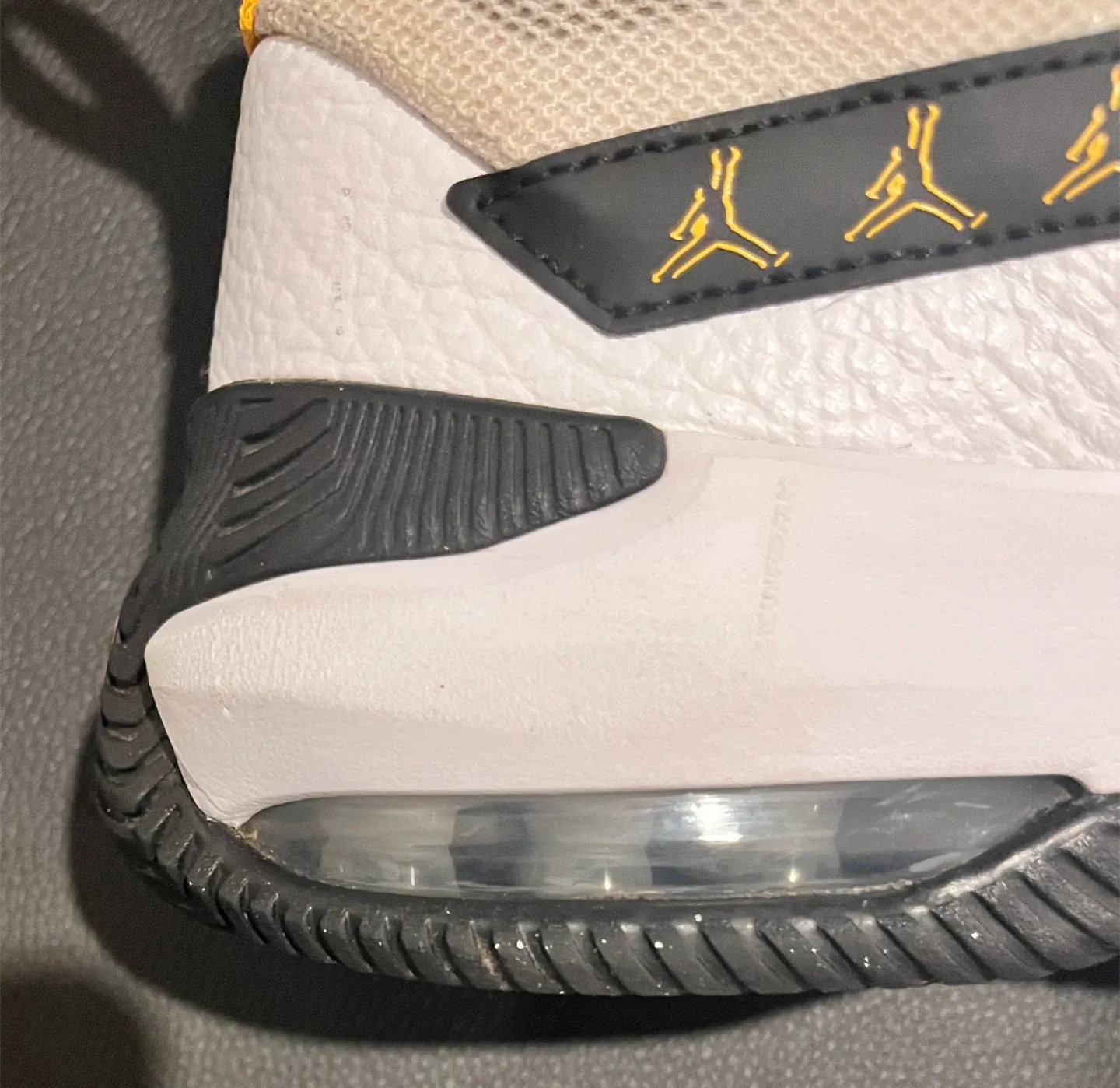 Jordan Basketball Shoes Stay loyal 2  - US 9.5 - Taxicab image indicator(5)