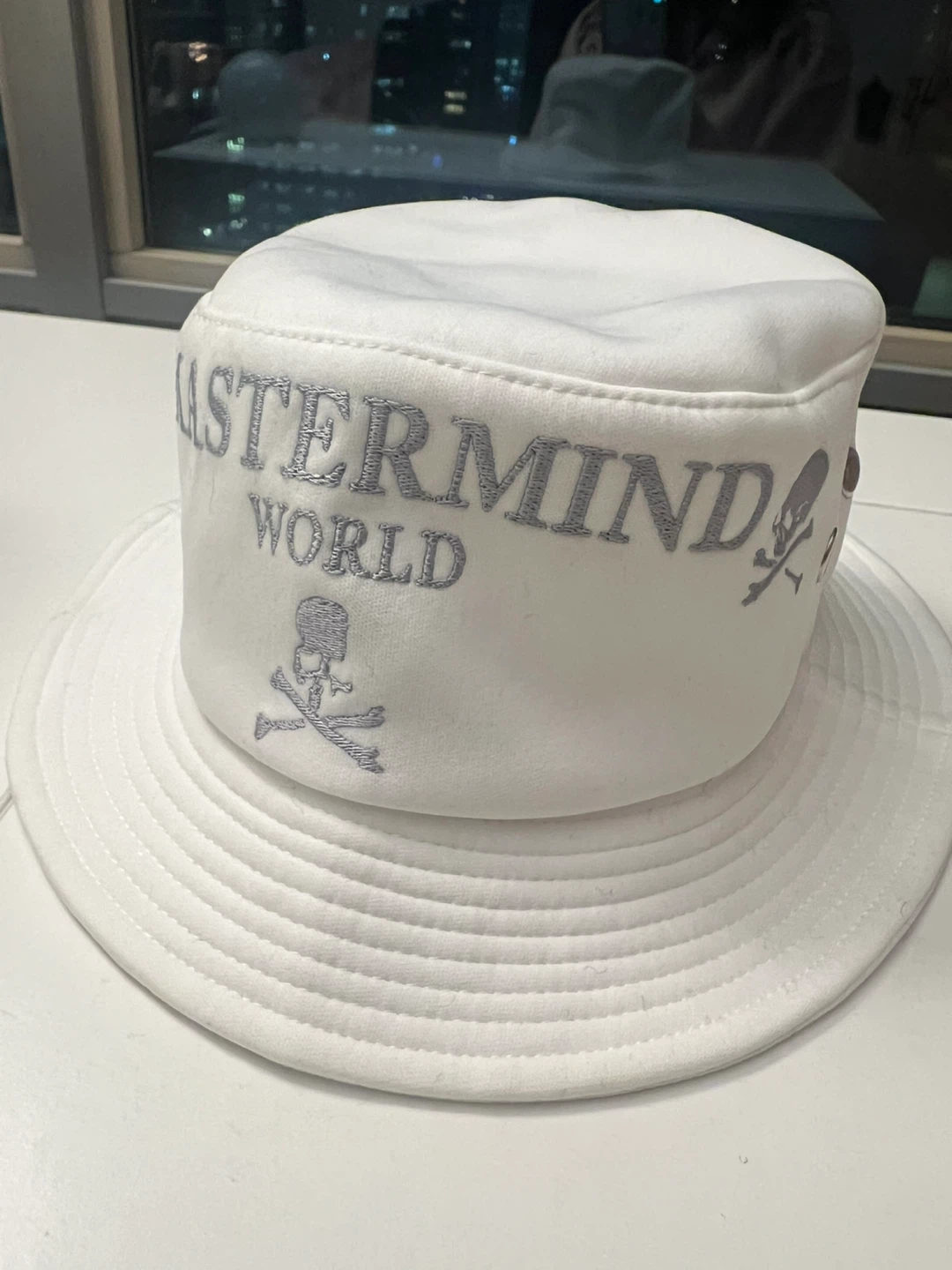 New Mastermind World Bucket Hat White - S