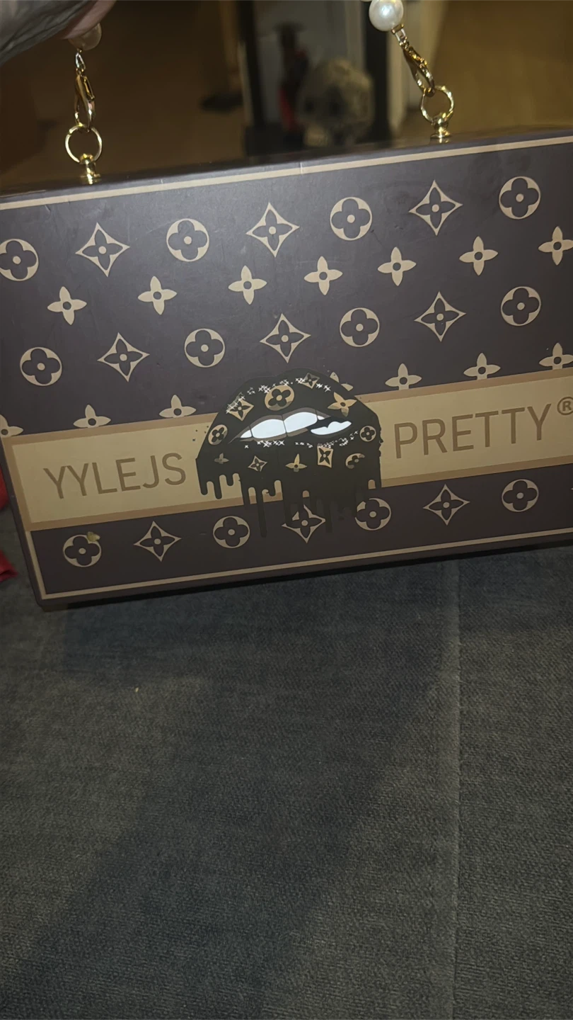 Yylejs Pretty Lip Gloss Box Pearl Handle - photo 4