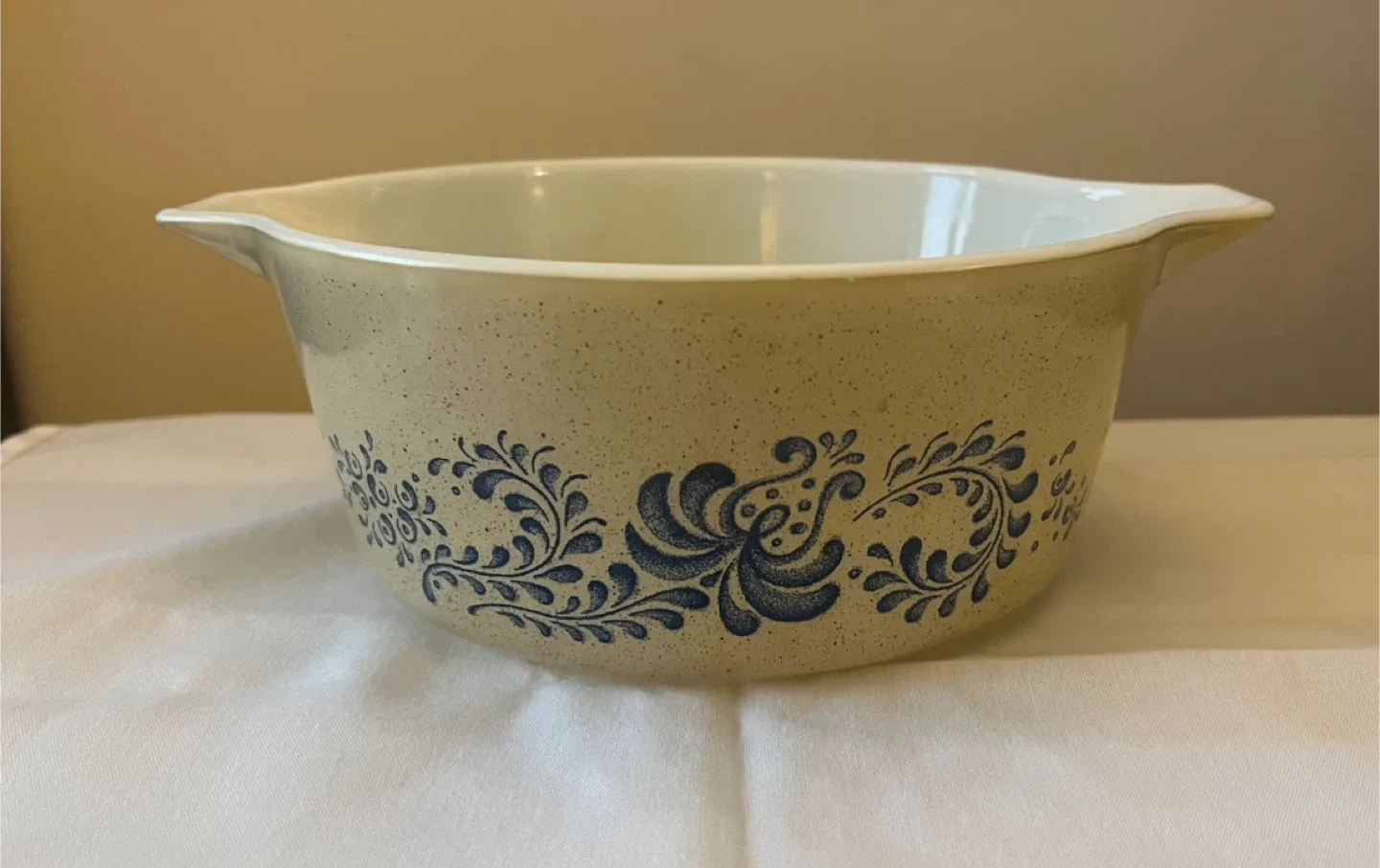 Vintage Pyrex 2.5 L/2.6 Q 475-B Homestead Pattern Round Dish image indicator(4)