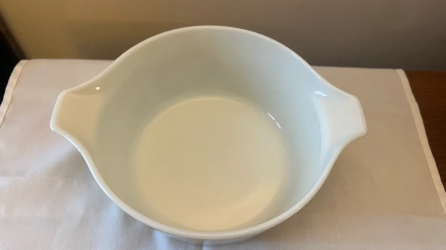 Vintage Pyrex 2.5 L/2.6 Q 475-B Homestead Pattern Round Dish image indicator(7)