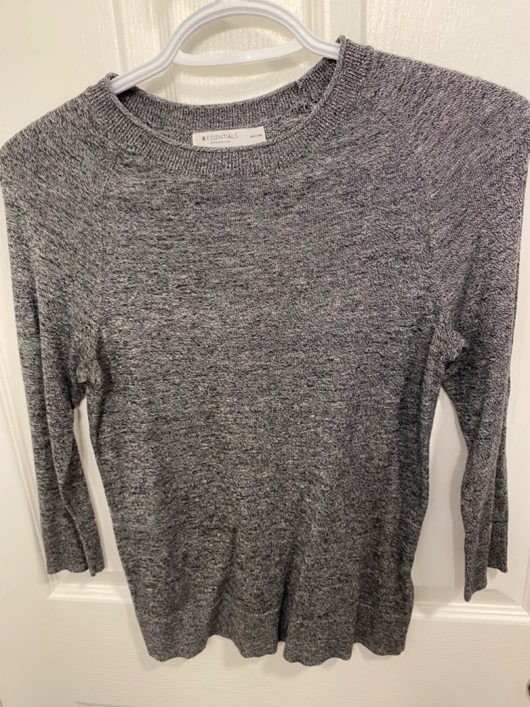 Sweaters - $8 each or all for $40 - photo 5