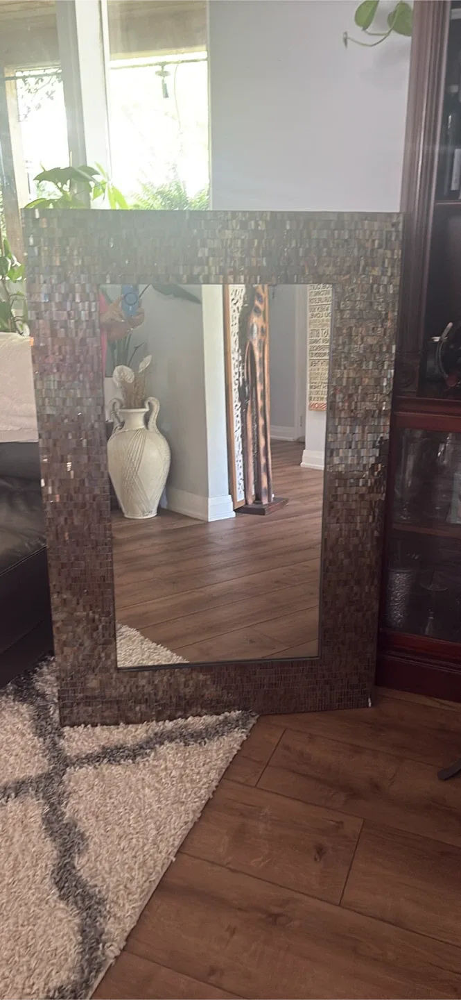 Mosaic Tile Framed Mirror image indicator(2)