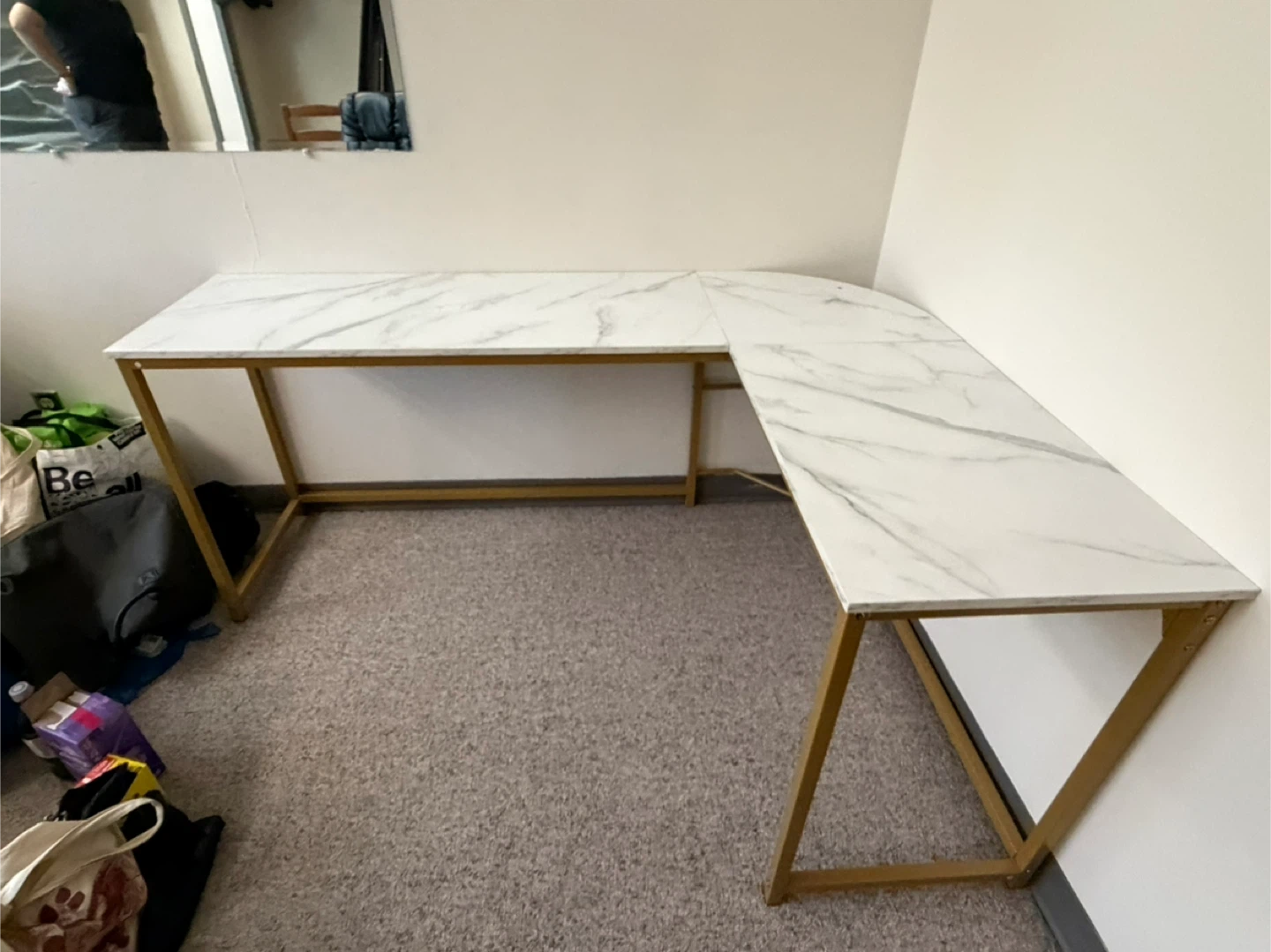 Reversible L-Shaped Computer Desk