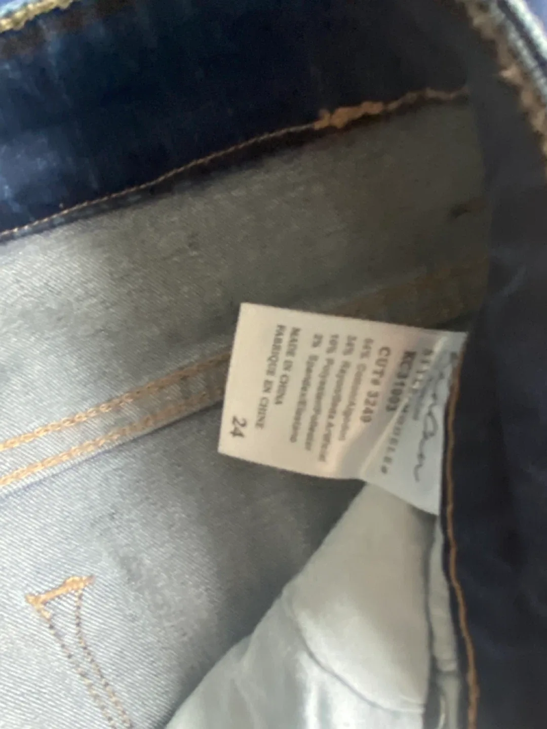 2 pairs KanCan Ripped Jeans - Size 24 image indicator(3)