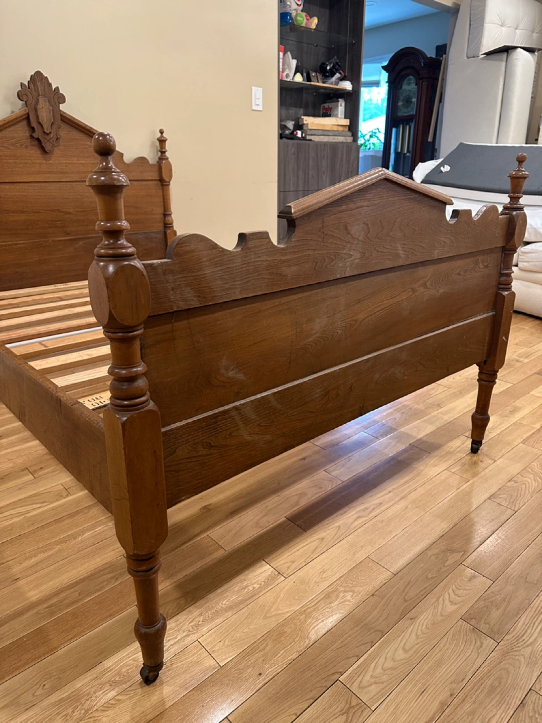Antique Eastlake Victorian ¾ (Three-Quarter) Bed (CAN DELIVER) - photo 5