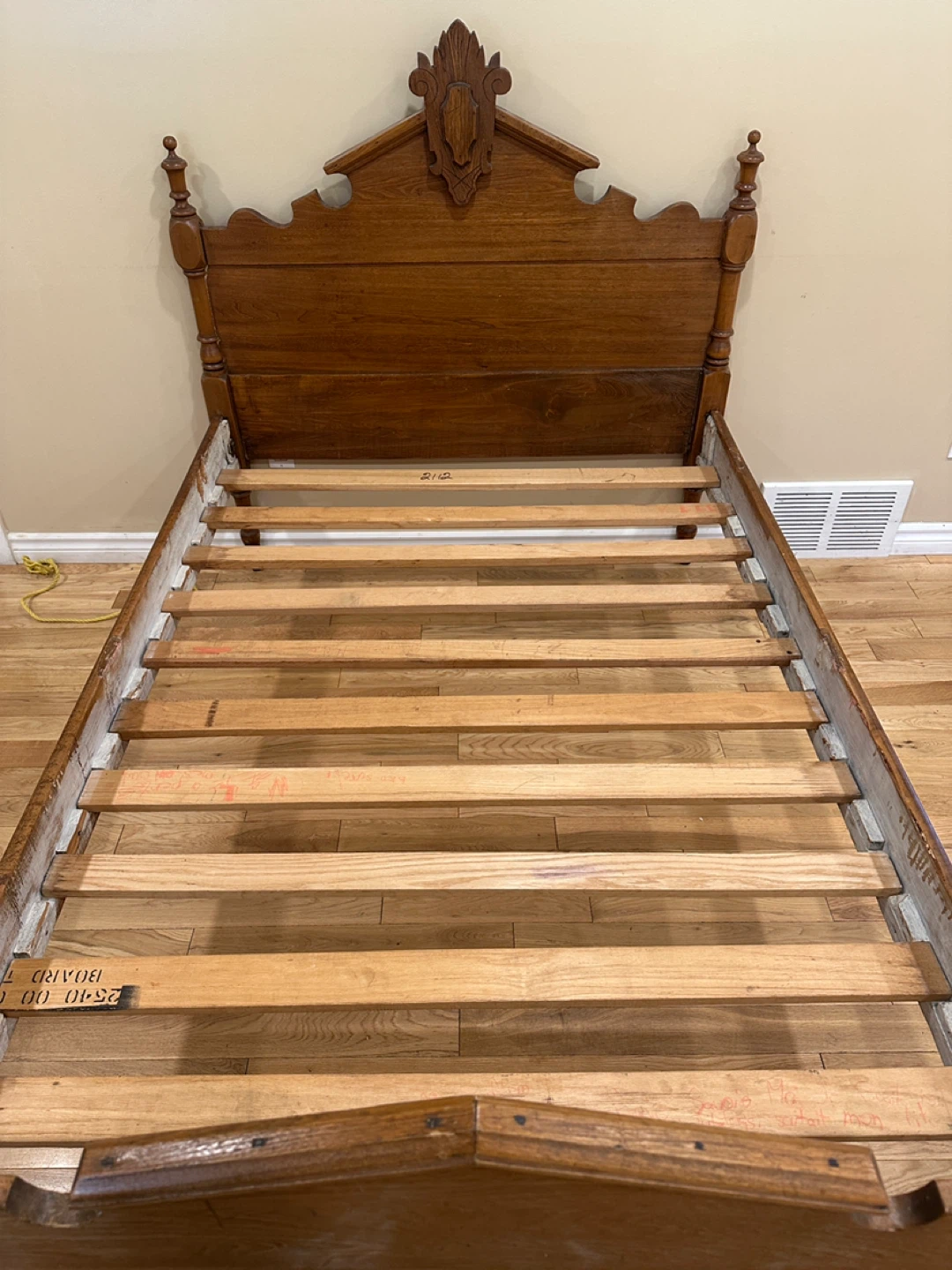 Antique Eastlake Victorian ¾ (Three-Quarter) Bed (CAN DELIVER) - photo 2
