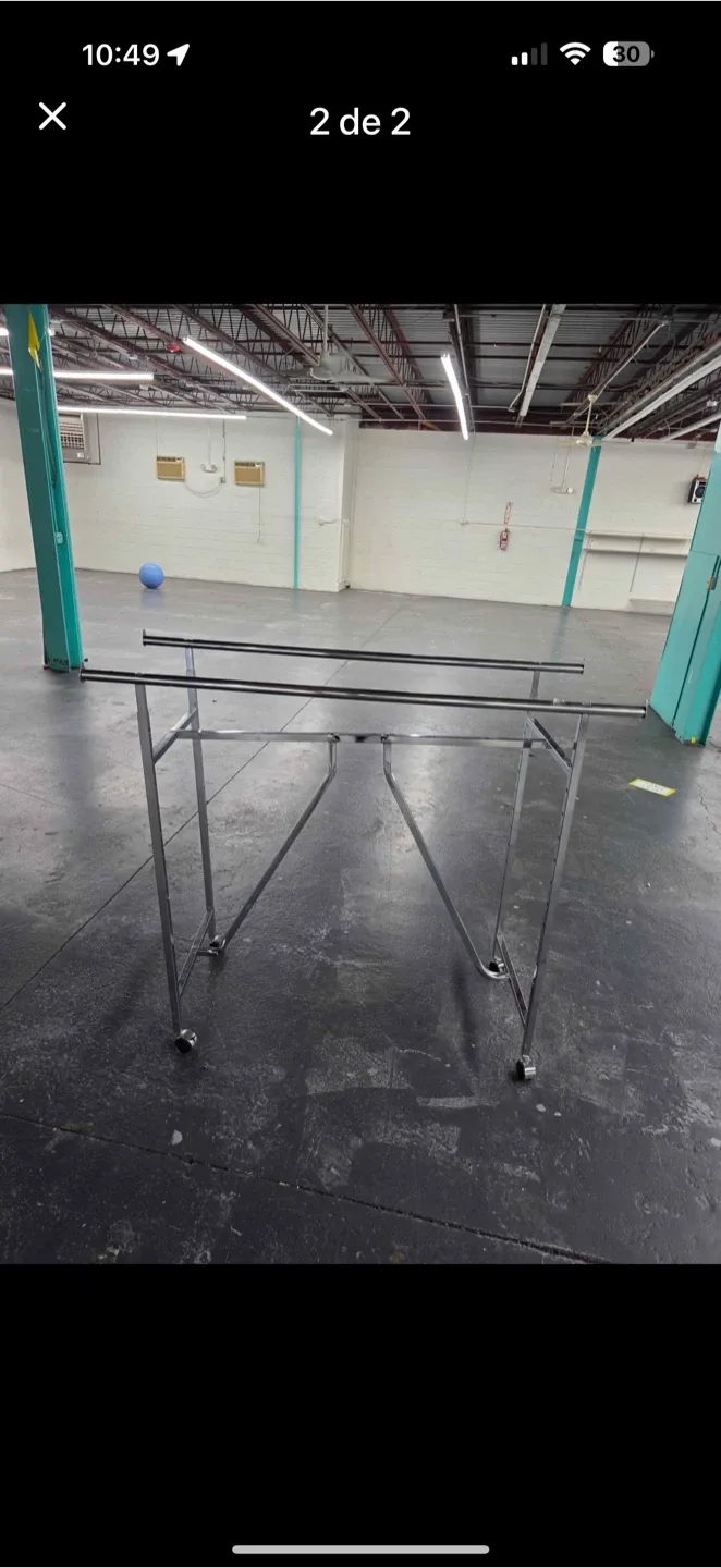 Clothing Rack image indicator(4)