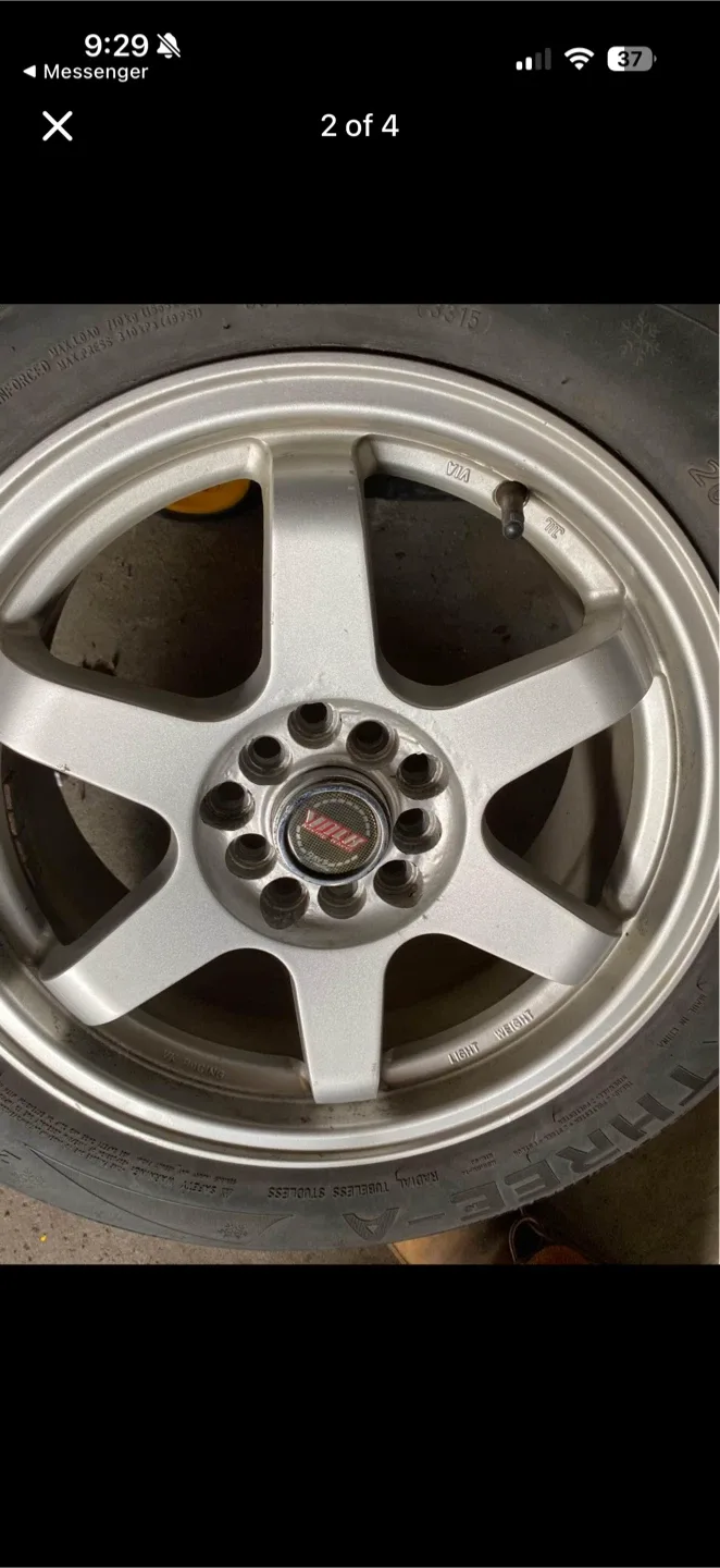 Set of 4 ECOSNOU Winter Tires 205/60R16 image indicator(2)