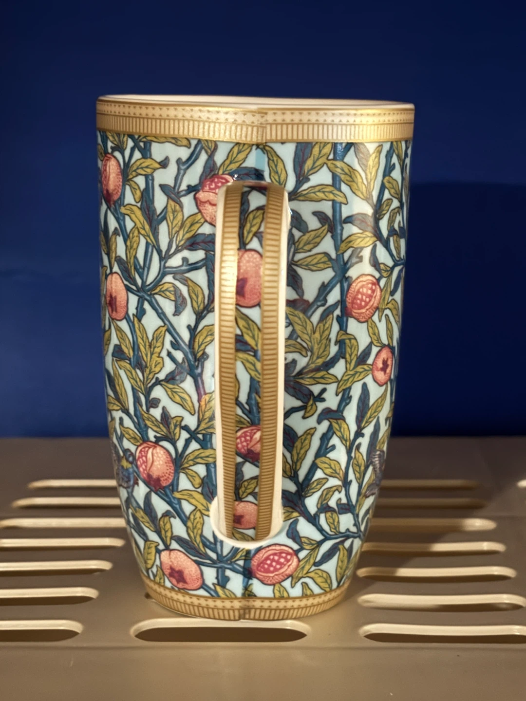 William Morris Bird & Pomegranate Coupe Mug - photo 2