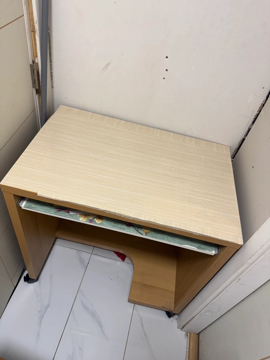Small Wooden Desk - photo 3